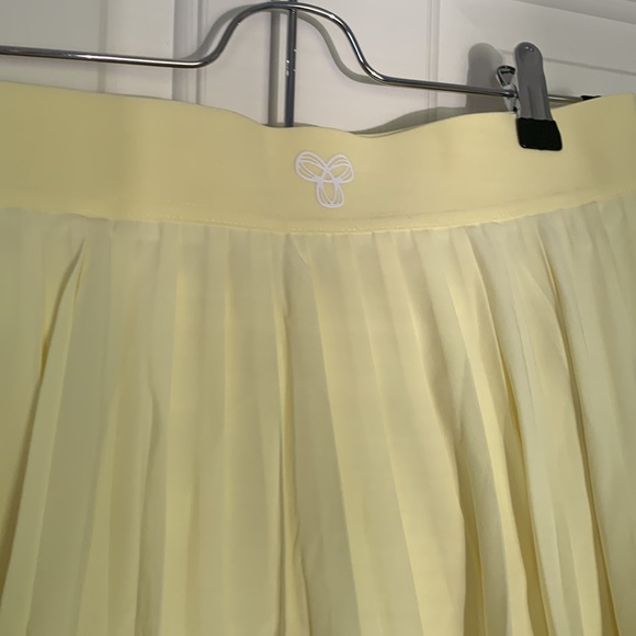 Tennis Skirt - Picture 2 of 4